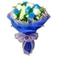 12 Blue and White Roses