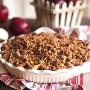 Apple Pie With Walnut Crumble (Regular)