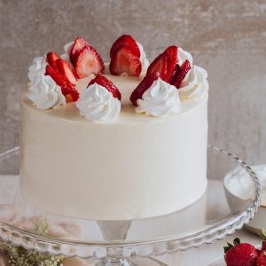 Strawberry Shortcake Cake (Regular)
