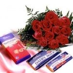 Rose bouquet and chocolate
