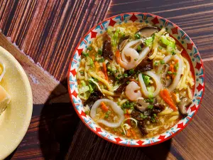 Seafood Lomi