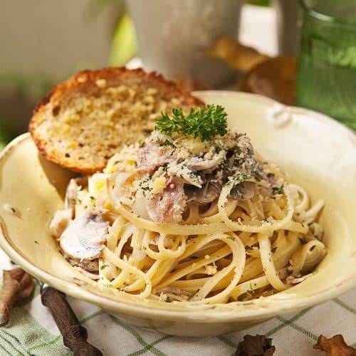 Classic Carbonara Sharing