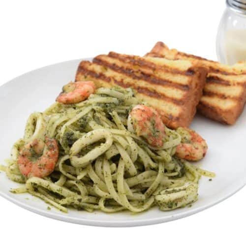 Linguine in Pesto Sauce with Seafood